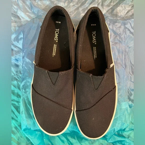 Toms Fenix Platform black with yellow floral platform 8.5 NWT - Picture 6 of 11